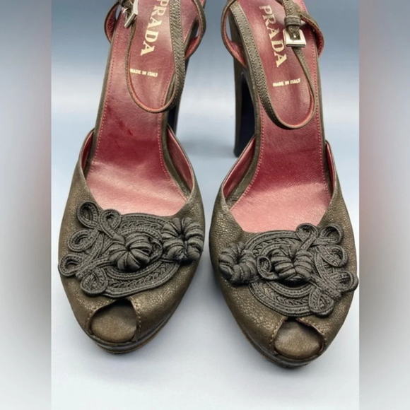 Vintage PRADA Vero Cuoio Peep Toe Embellished Pump - Picture 5 of 14